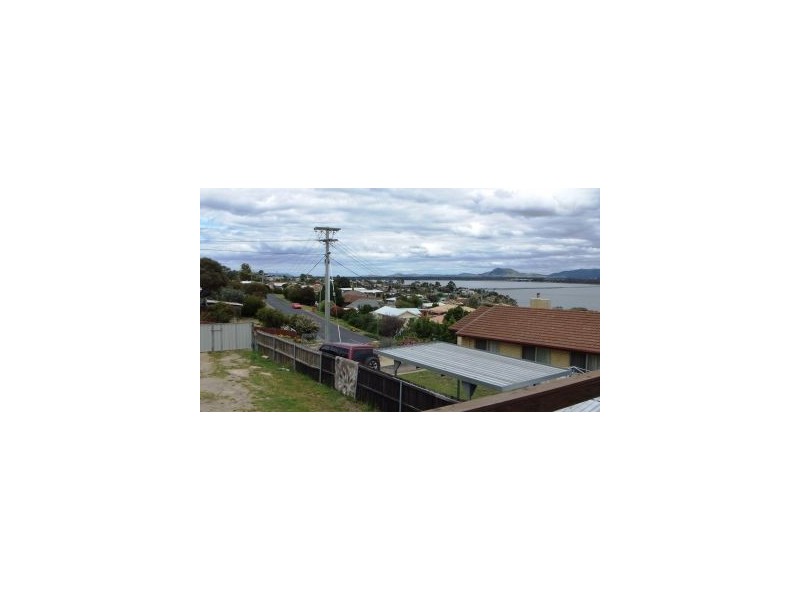 11 Honolulu Street, Midway Point TAS 7171