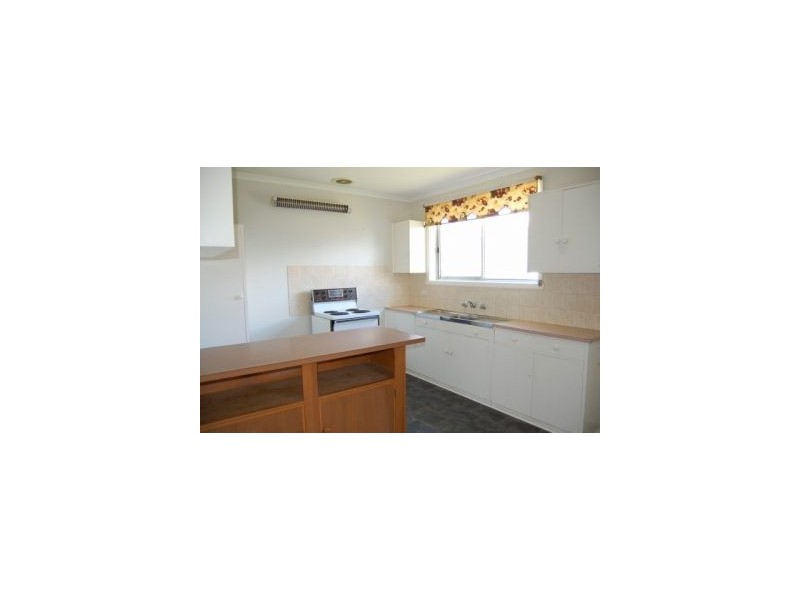 18 Tenth Avenue, Dodges Ferry TAS 7173