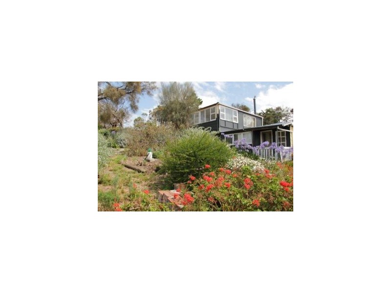 2 Cruddah Street, Dodges Ferry TAS 7173