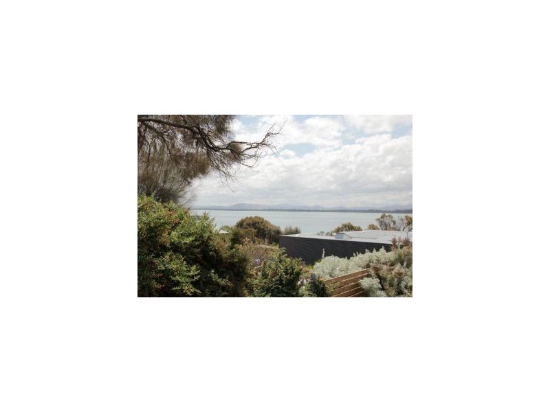 2 Cruddah Street, Dodges Ferry TAS 7173