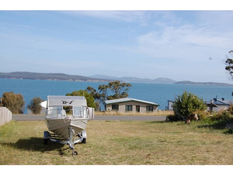 48 Linden Road, Primrose Sands TAS 7173
