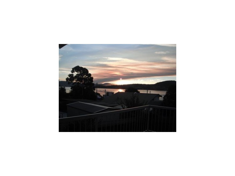 13 Mckinly St, Midway Point TAS 7171