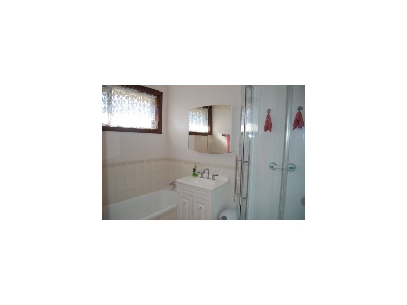 13 Mckinly St, Midway Point TAS 7171