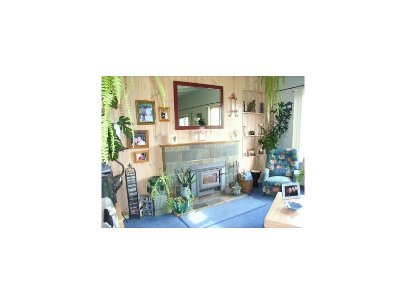 335 Pirates Bay Dr, Eaglehawk Neck TAS 7179