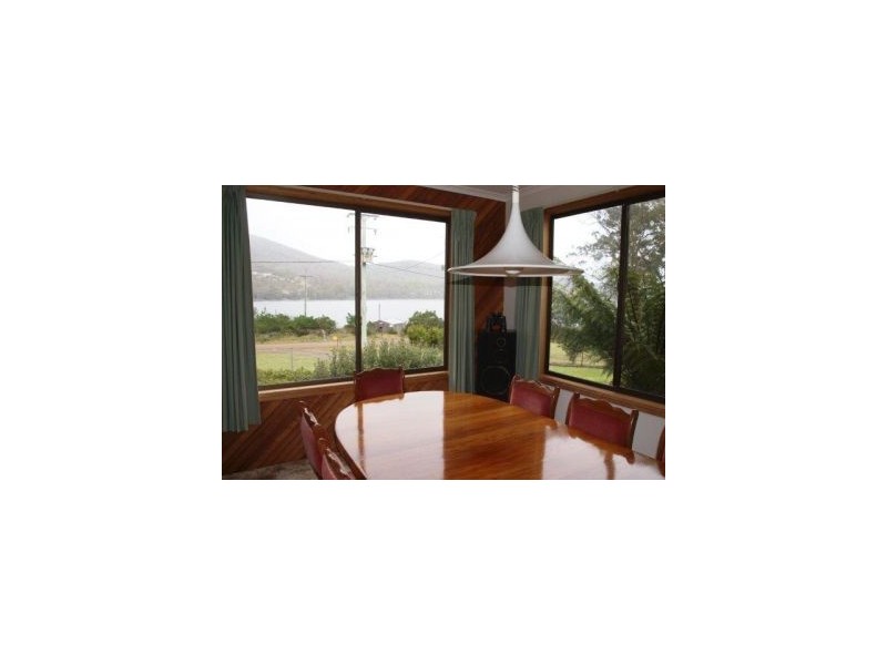 122 Old Jetty Rd, Eaglehawk Neck TAS 7179