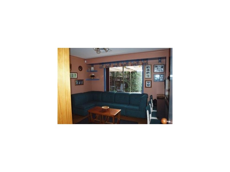 24 Calder Crescent, Blackmans Bay TAS 7052