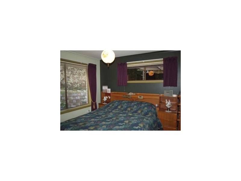 24 Calder Crescent, Blackmans Bay TAS 7052