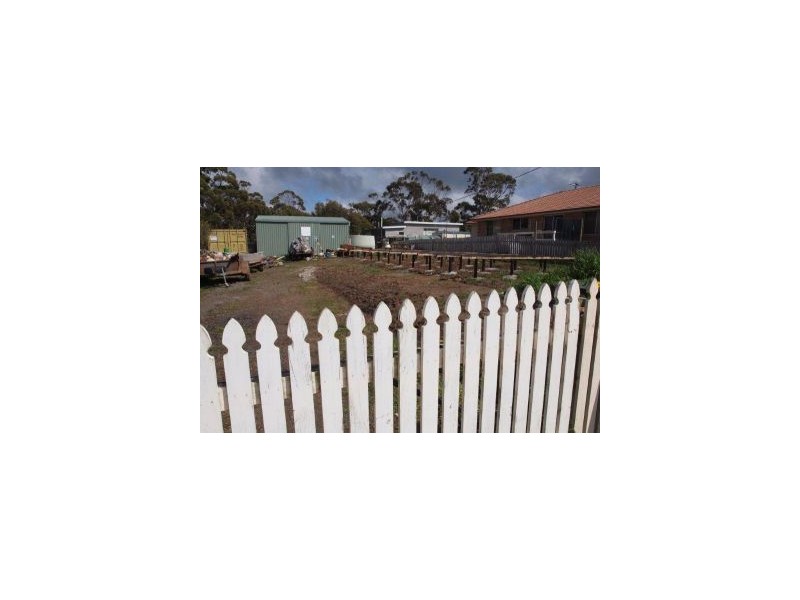 5 Bay St, Dunalley TAS 7177