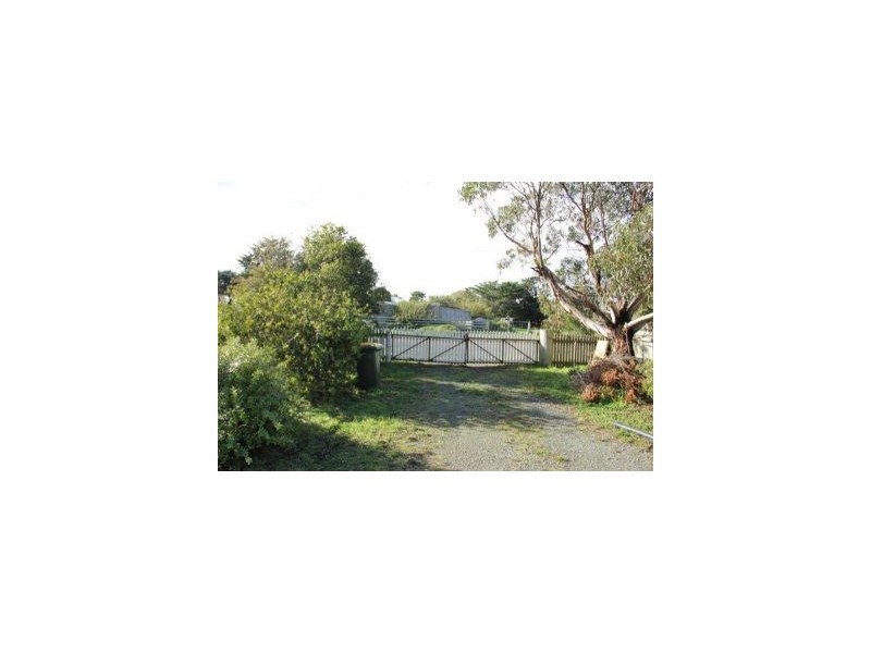 5 Bay St, Dunalley TAS 7177