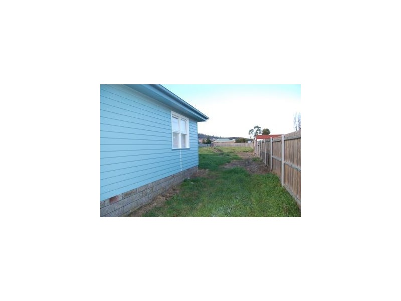 7 Ralph Terrace, Rokeby TAS 7019