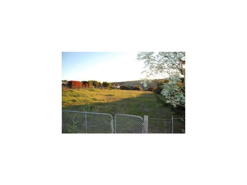 3 Wards Avenue, Lewisham TAS 7173