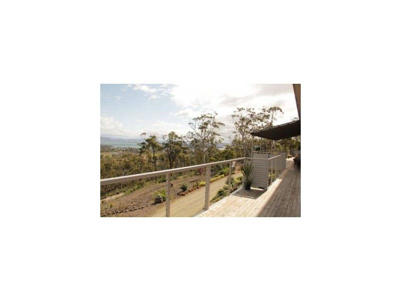 11 Dodges Hill, Dodges Ferry TAS 7173