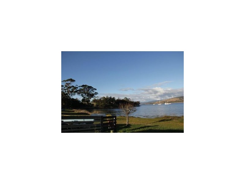 103 Arthur Hwy, Dunalley TAS 7177