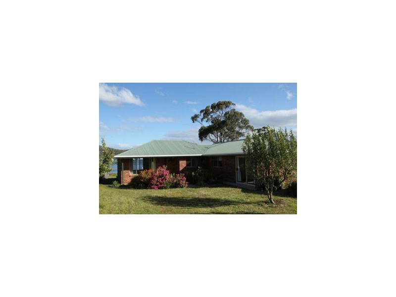 103 Arthur Hwy, Dunalley TAS 7177
