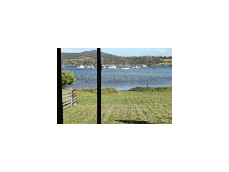 103 Arthur Hwy, Dunalley TAS 7177