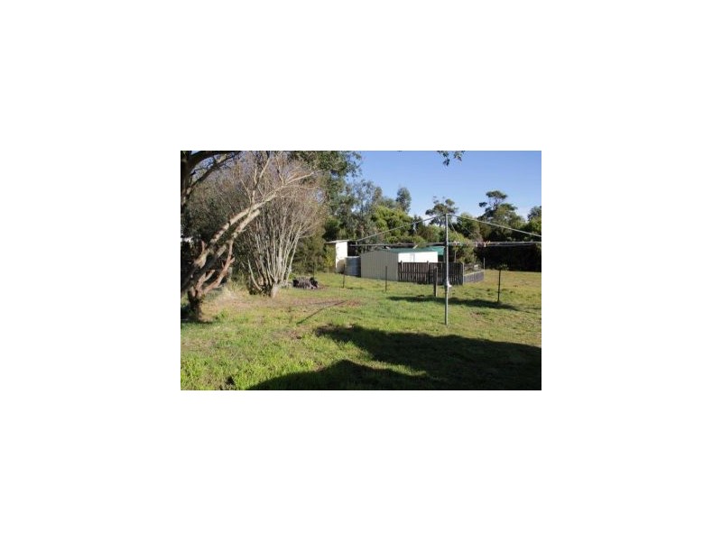 51  Free St, White Beach TAS 7184