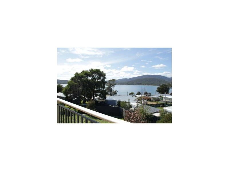 11 Blackwood Court, White Beach TAS 7184