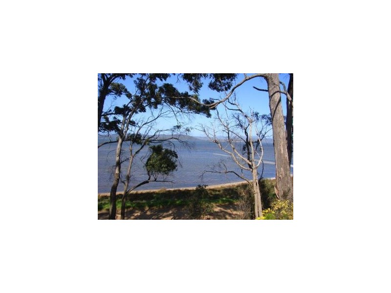 335a Bay Rd, Boomer Bay TAS 7177