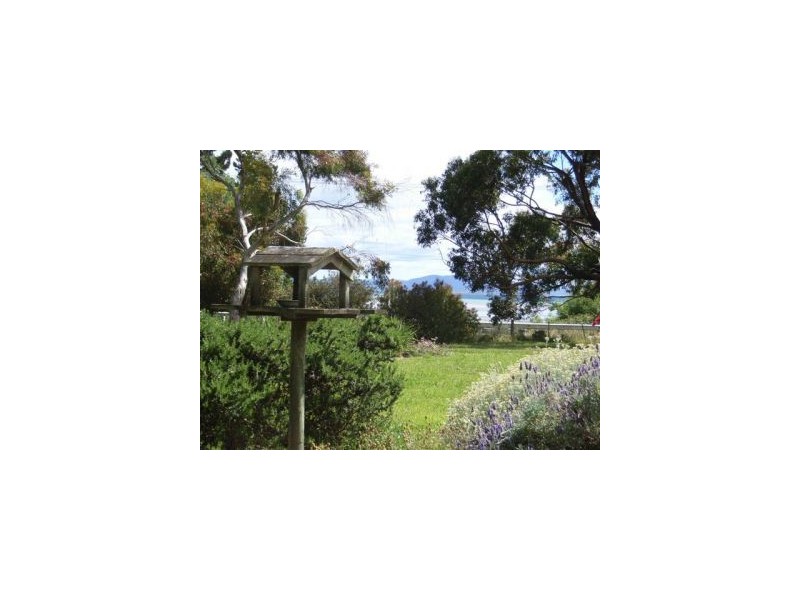 2 Jones Rd, Premaydena TAS 7185