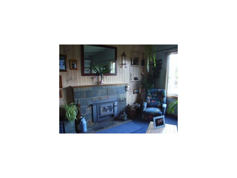 335-337 Pirates Bay Dr, Eaglehawk Neck TAS 7179