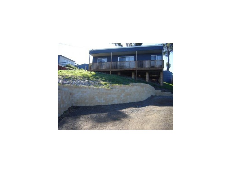 9A Broom St, Primrose Sands TAS 7173