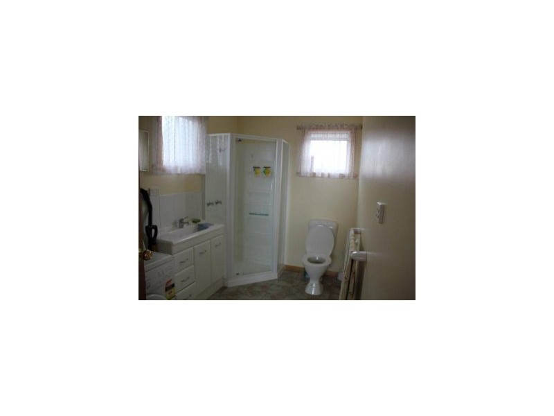 9A Broom St, Primrose Sands TAS 7173