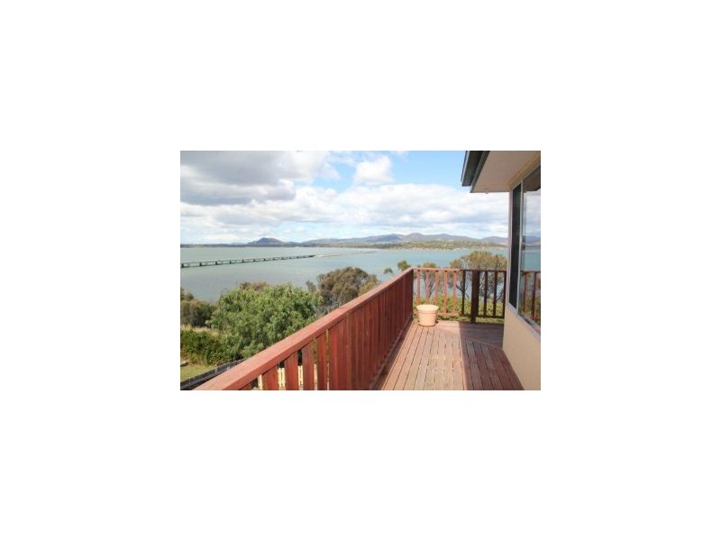 34 McKinly St, Midway Point TAS 7171