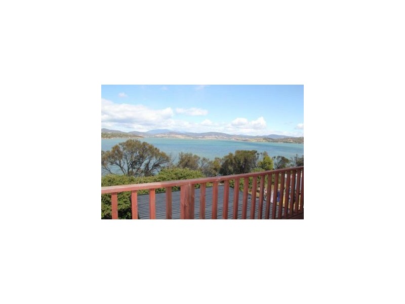 34 McKinly St, Midway Point TAS 7171