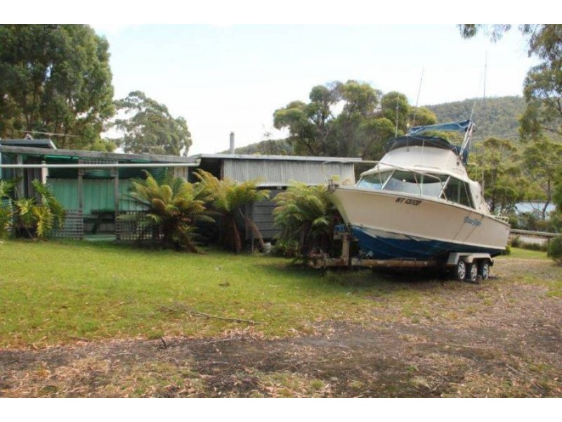 5281 Arthur Highway, Eaglehawk Neck TAS 7179