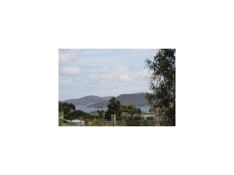 4 Olive Pl, White Beach TAS 7184