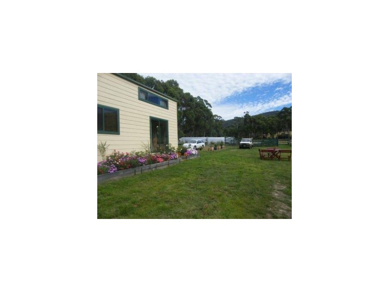 12 Lower Swamp Road, Lachlan TAS 7140