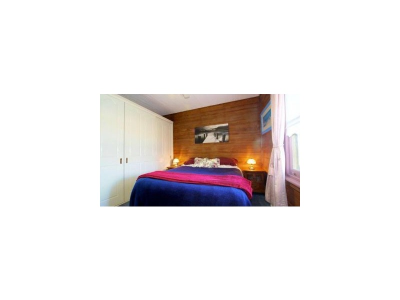 8 Esplanade, Dunalley TAS 7177