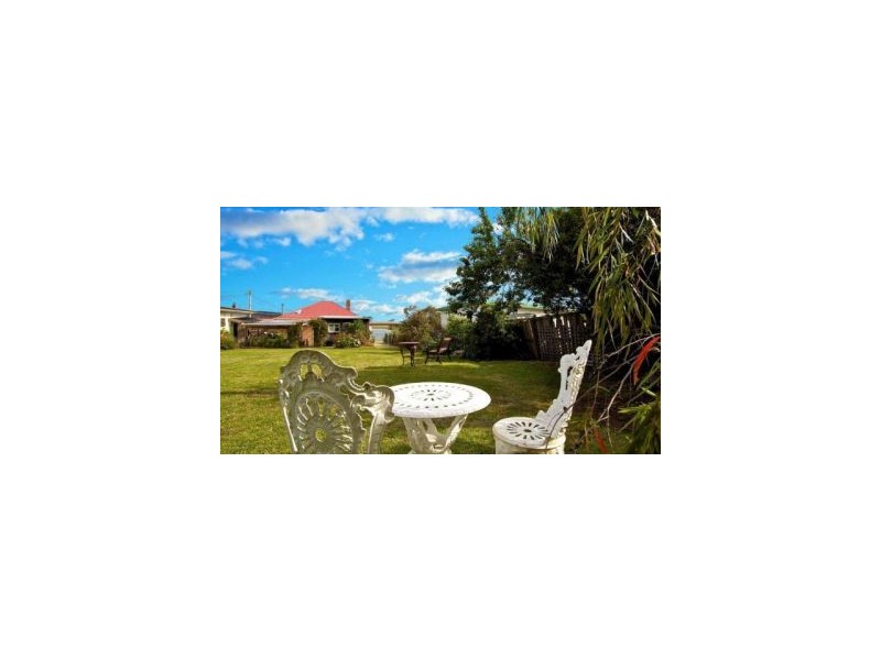 8 Esplanade, Dunalley TAS 7177