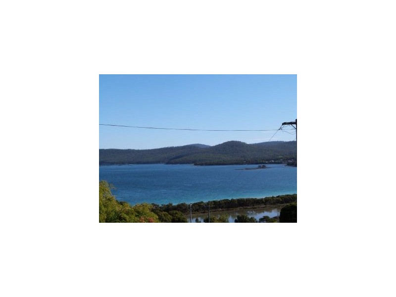 64 Lagoon Rd, White Beach TAS 7184
