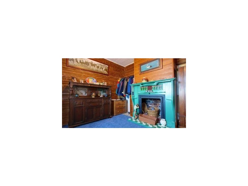 8 Esplanade, Dunalley TAS 7177