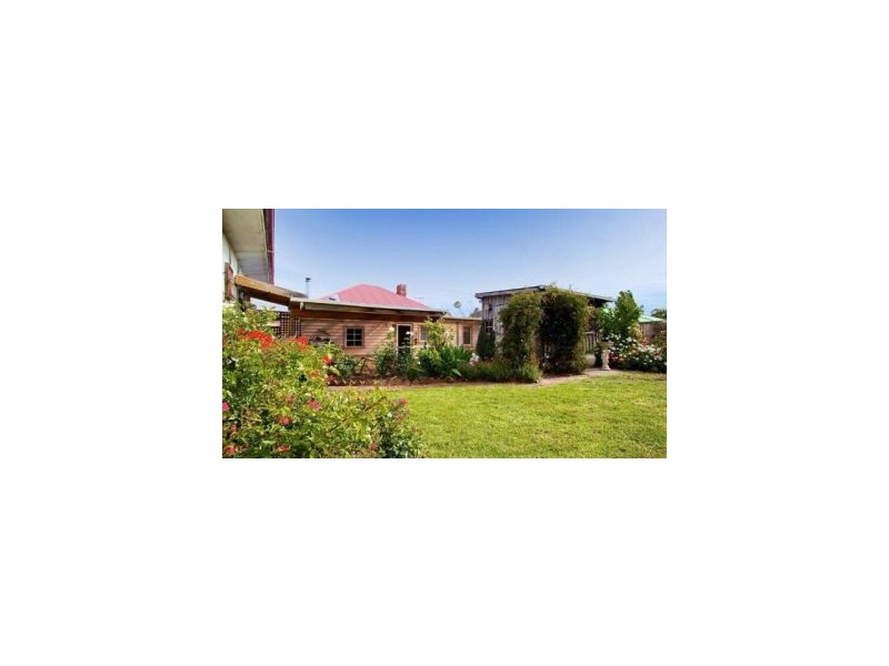 8 Esplanade, Dunalley TAS 7177