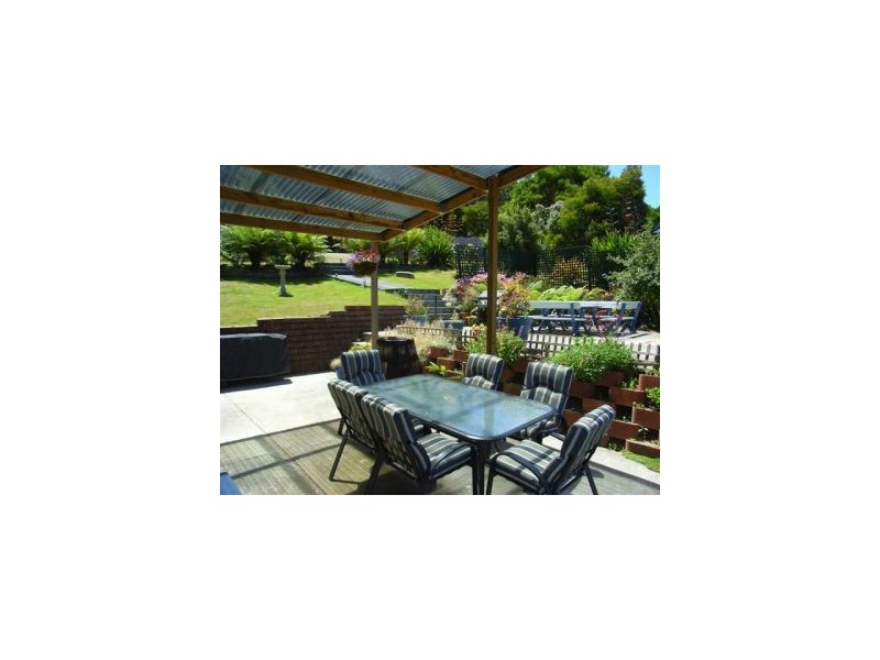 335 Pirates Bay Dr, Eaglehawk Neck TAS 7179