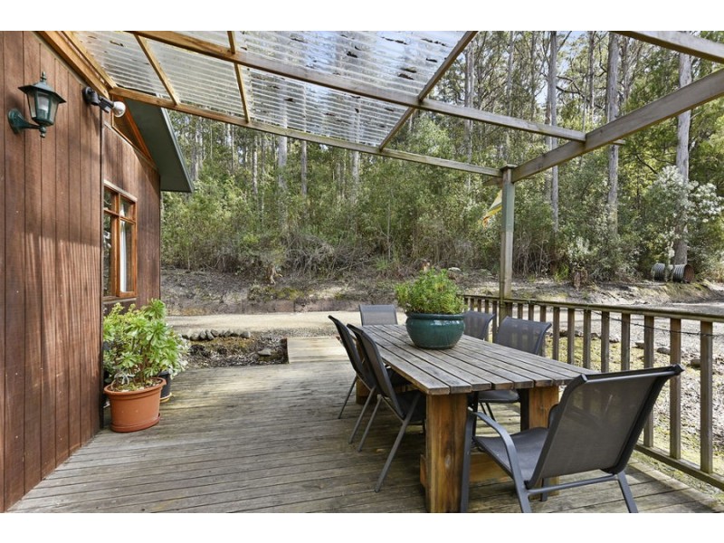 311 Pirates Bay Drive, Eaglehawk Neck TAS 7179