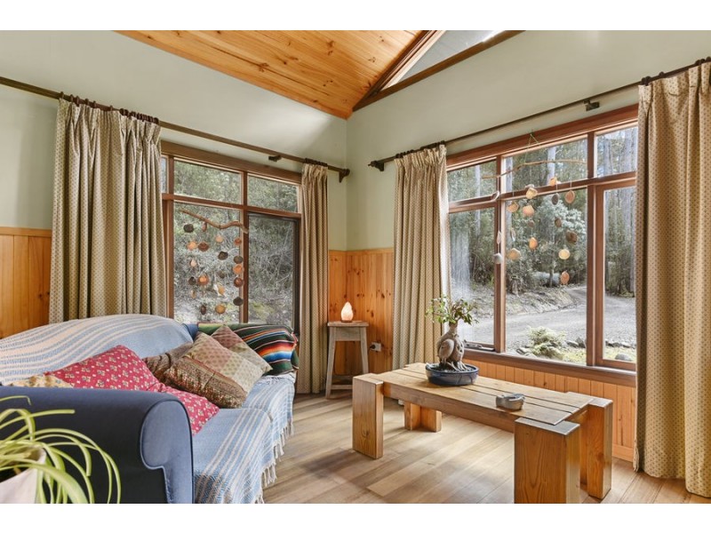 311 Pirates Bay Drive, Eaglehawk Neck TAS 7179