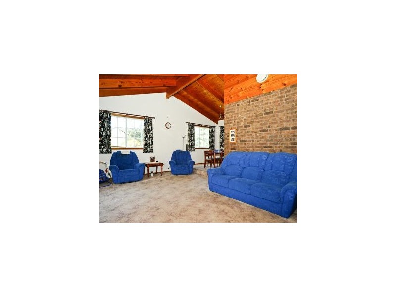 15 Wards Ave, Lewisham TAS 7173