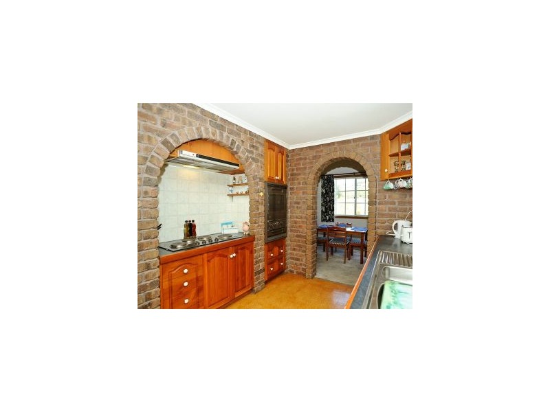 15 Wards Ave, Lewisham TAS 7173