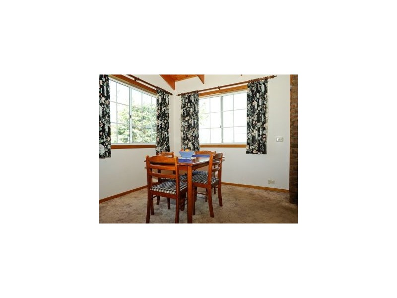 15 Wards Ave, Lewisham TAS 7173