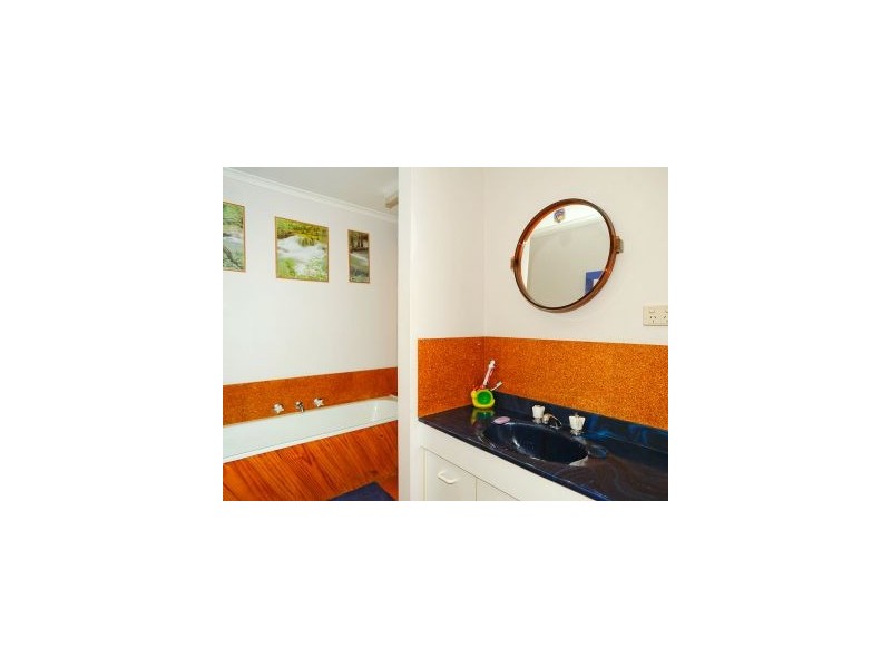 15 Wards Ave, Lewisham TAS 7173