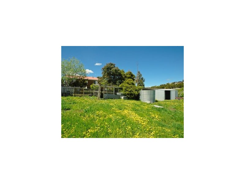 15 Wards Ave, Lewisham TAS 7173