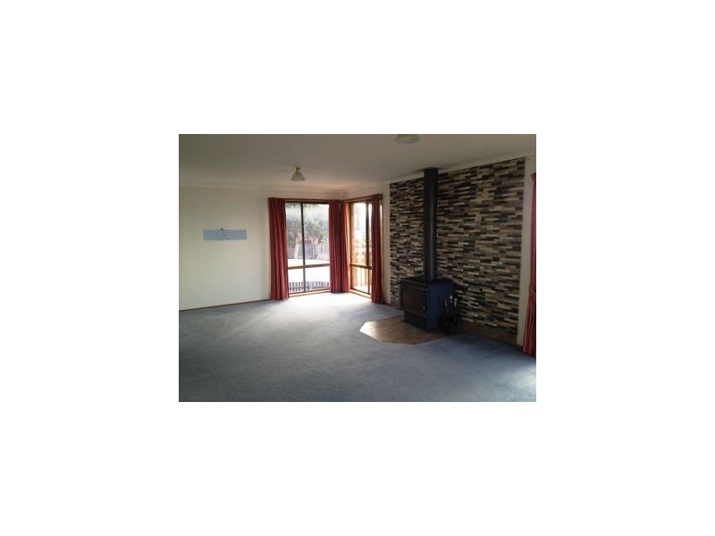 33 Raynors Rd, Midway Point TAS 7171