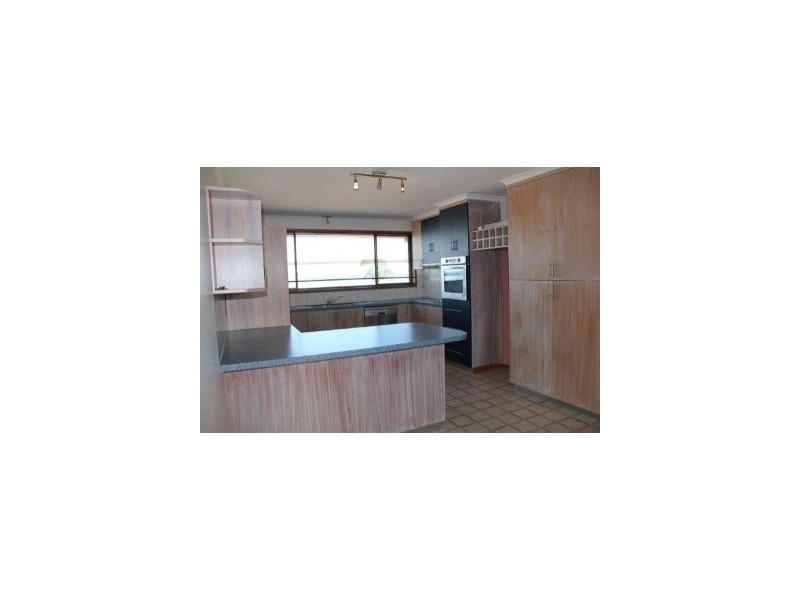 33 Raynors Rd, Midway Point TAS 7171