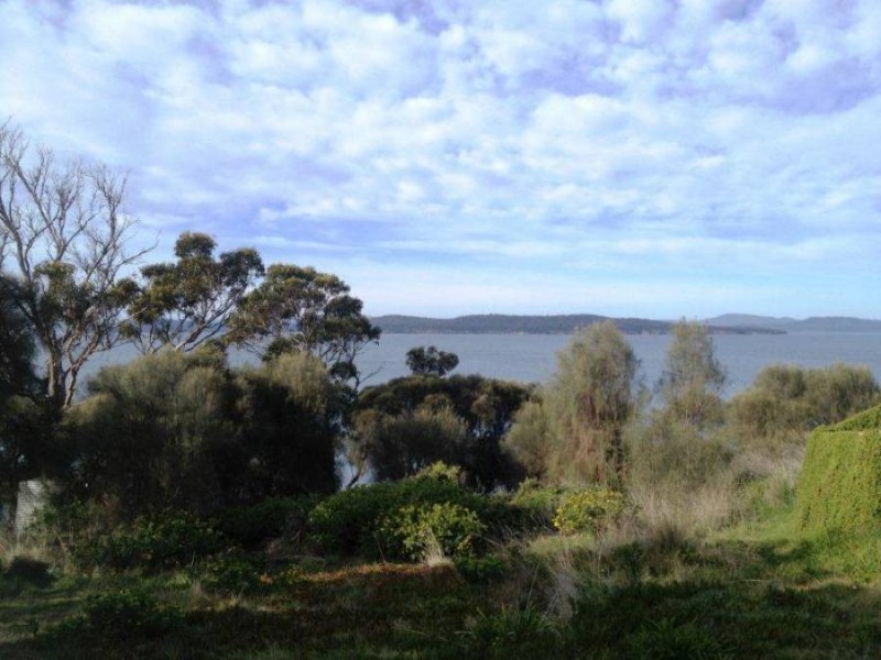 27 Linden Rd, Primrose Sands TAS 7173
