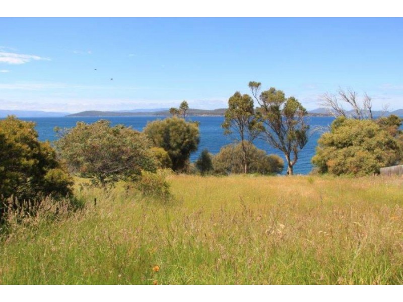 27 Linden Rd, Primrose Sands TAS 7173