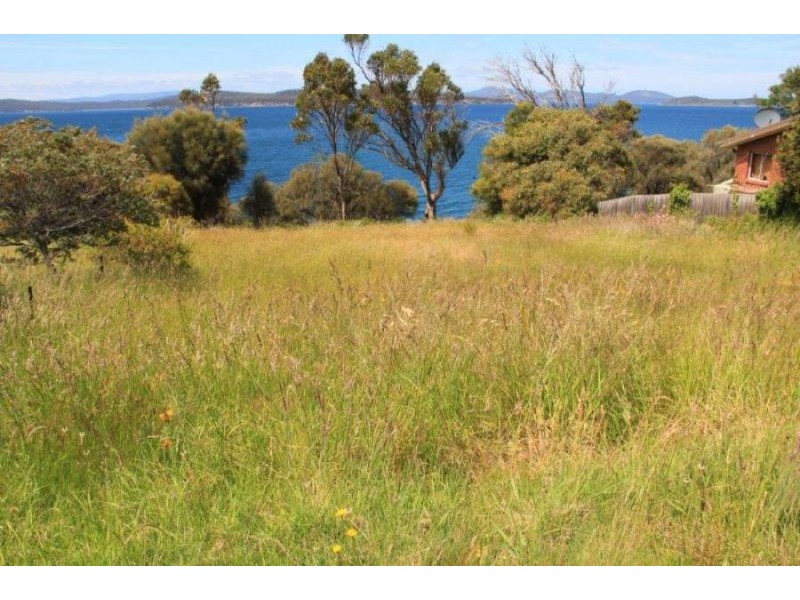 27 Linden Rd, Primrose Sands TAS 7173