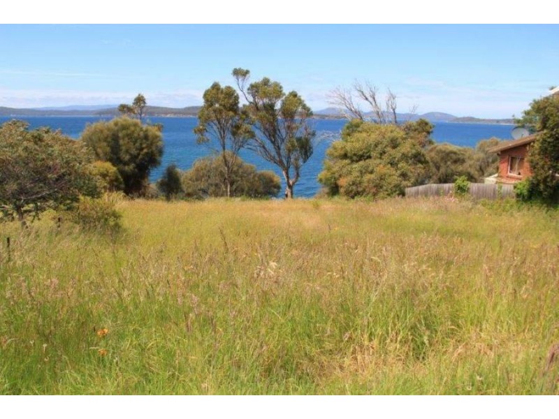 27 Linden Rd, Primrose Sands TAS 7173